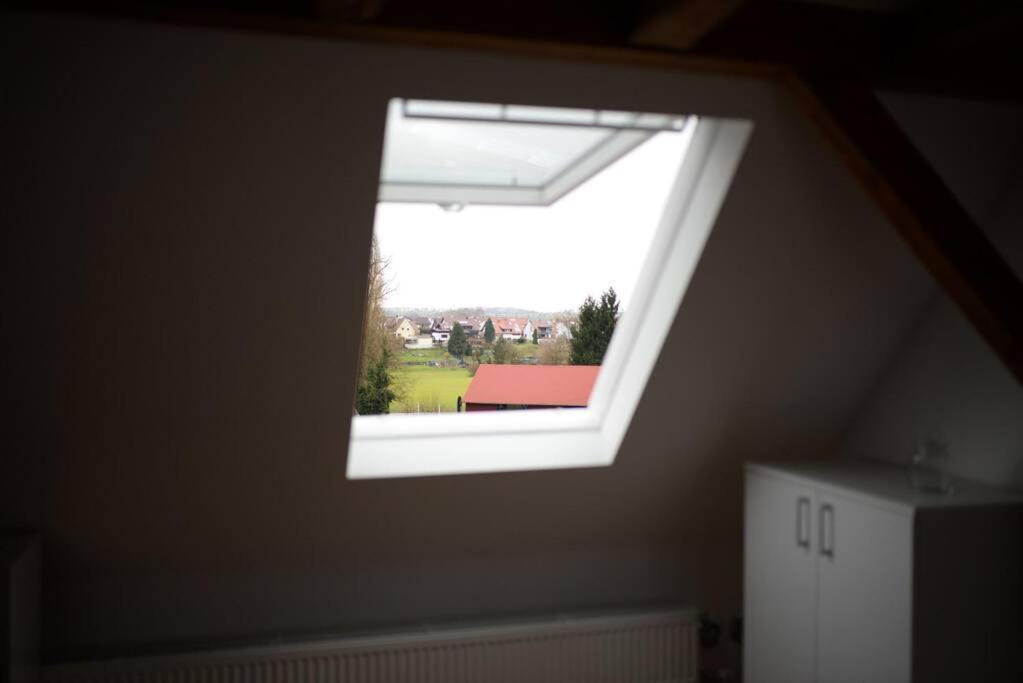 Oedheim 1 Zimmer Wohnung Dg Mit Klimaanlage Und Kleinen Balkon מראה חיצוני תמונה